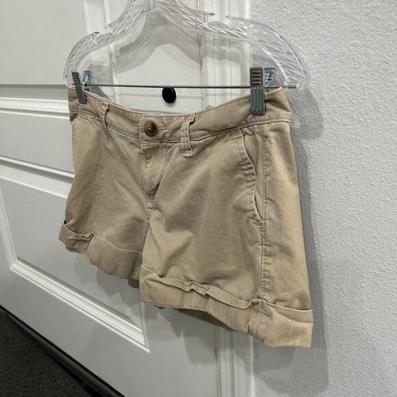 Old Navy Womens Cuffed Hem Cotton Mini Shorts Khaki Size 6 Classic Summer Preppy - Picture 3 of 10